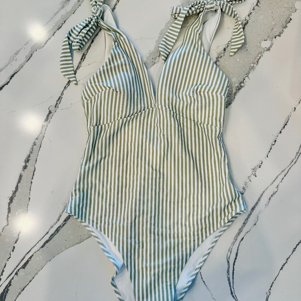 NEW H&M Striped Swimsuit! Size S